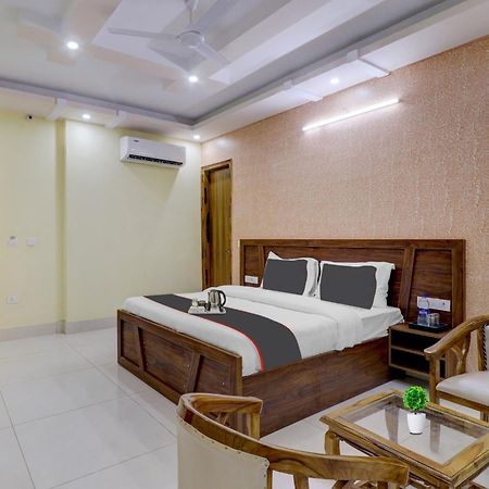 Super Capital O Crestwood Inn دهرادون المظهر الخارجي الصورة