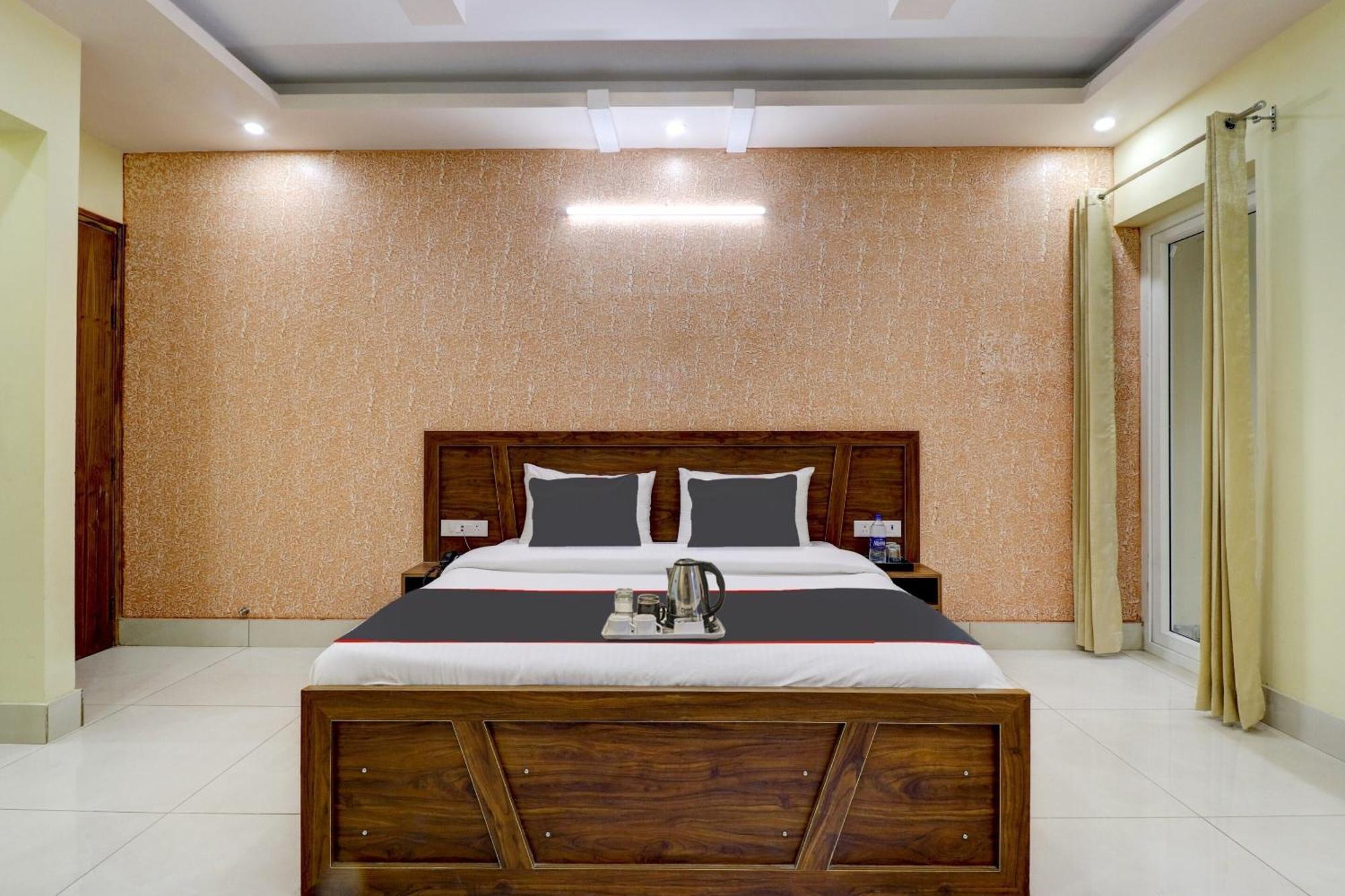 Super Capital O Crestwood Inn دهرادون المظهر الخارجي الصورة