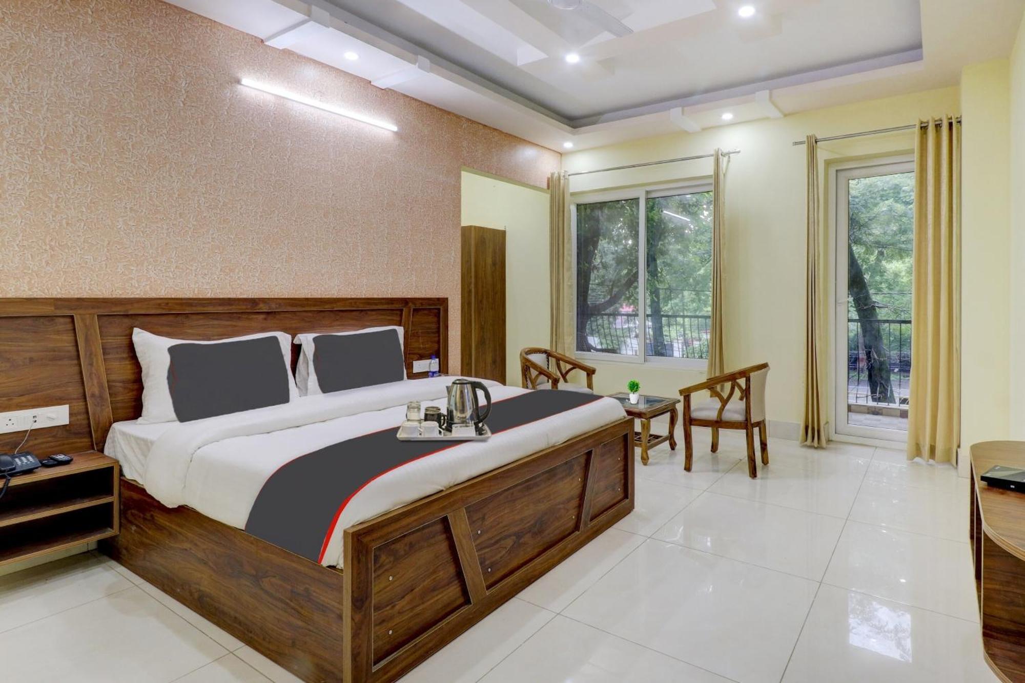 Super Capital O Crestwood Inn دهرادون المظهر الخارجي الصورة
